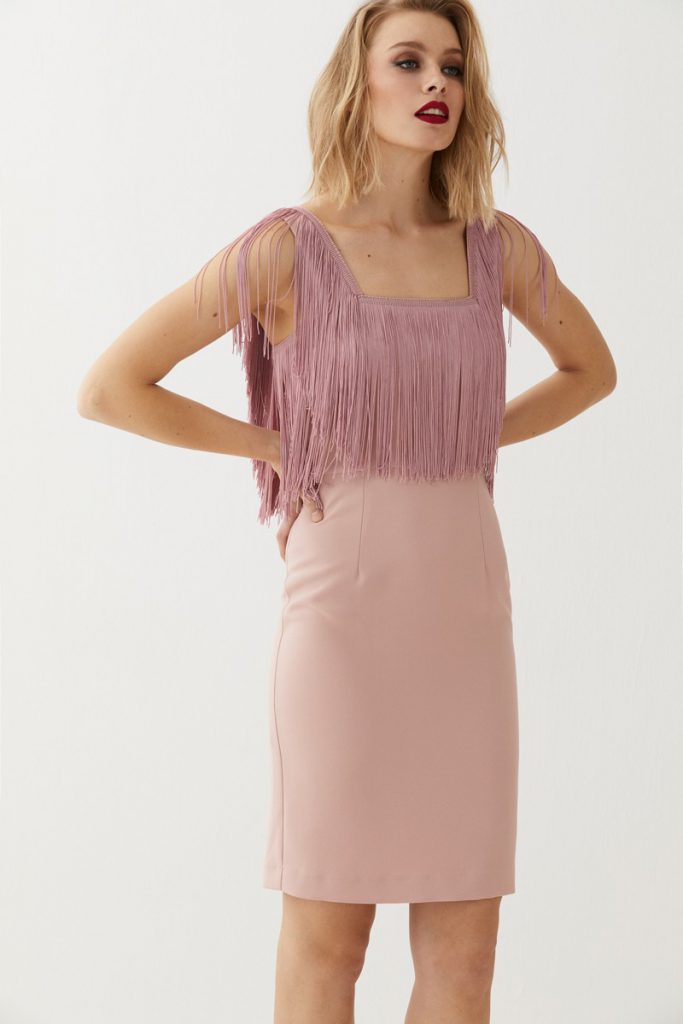 looks invitadas de boda con flecos
