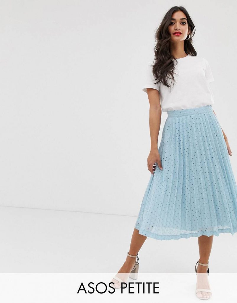 Consejos para estilizar tu figura con tu look de invitada de boda