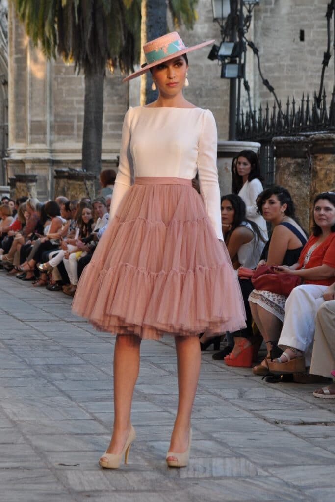 Vestido nude para invitadas de boda