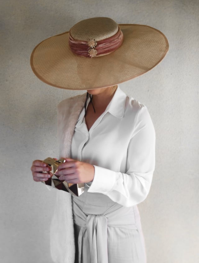 Invitada de invierno con pantalón
