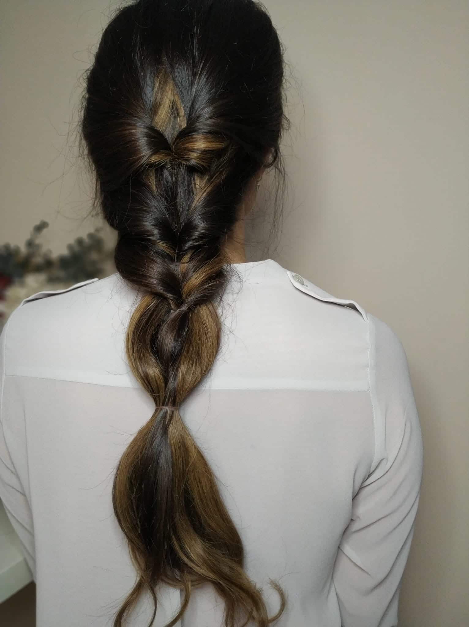 Tutorial peinado para invitada de boda - trenza con 4 gomas